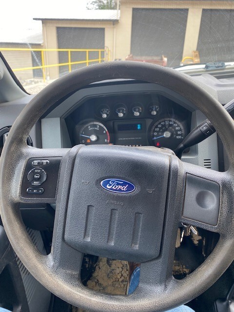 2014 FORD F-550 - Image 22