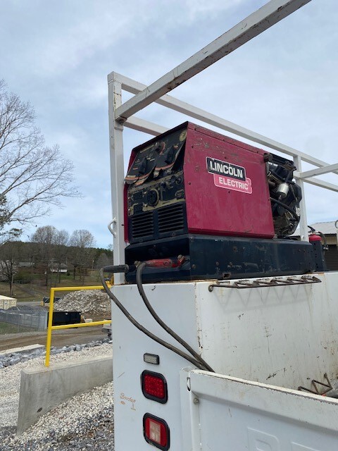 2014 FORD F-550 - Image 15