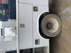 2014 FORD F-550 - Image 13