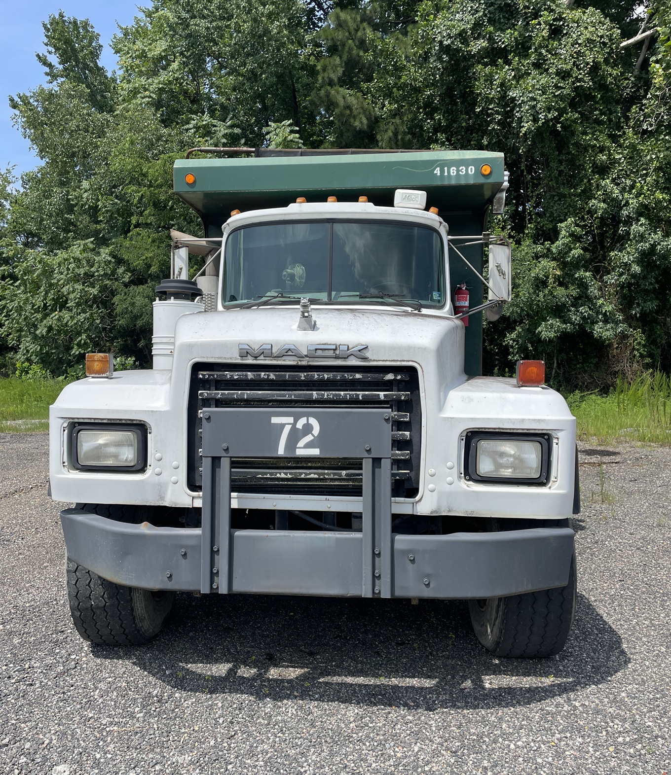2001 MACK RD 690S Tri Axle - view 2 of 20