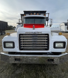 1997 MACK RD688S - Image 8