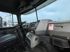 1997 MACK RD688S - Image 19