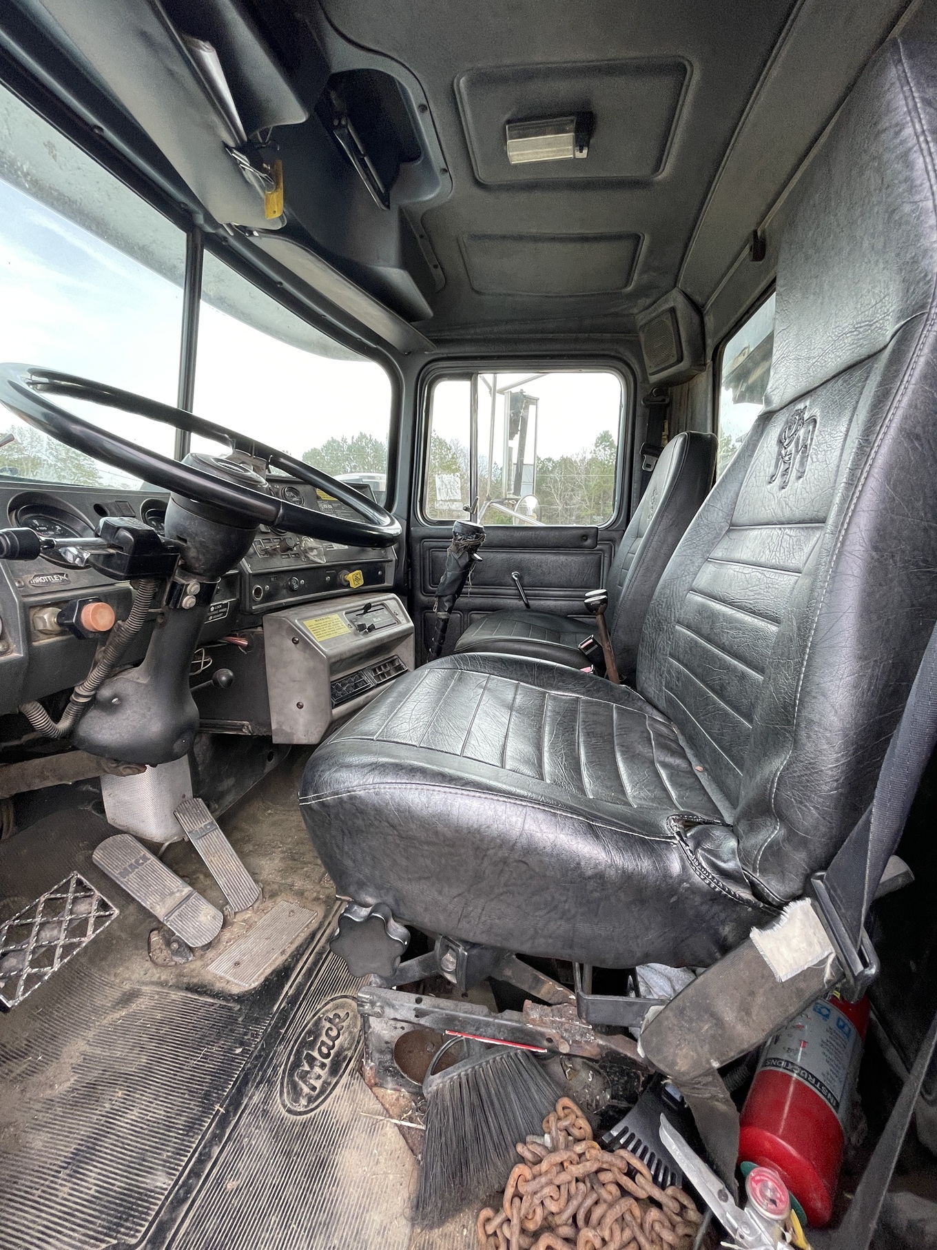 1997 MACK RD688S - Image 10