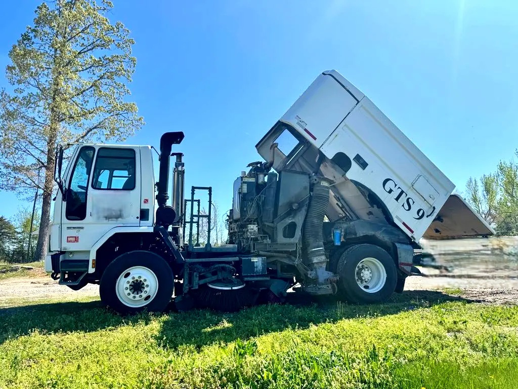 2007 STERLING SC8000 - Image 6