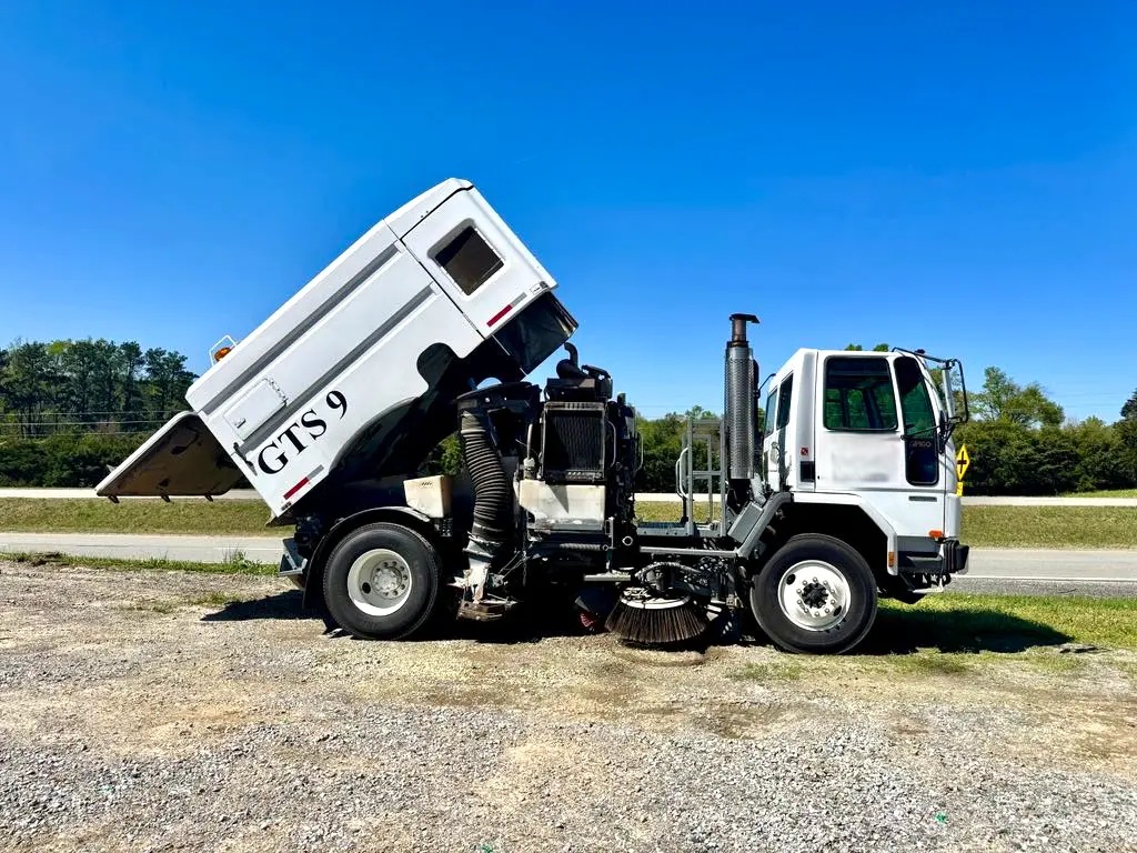 2007 STERLING SC8000 - Image 7