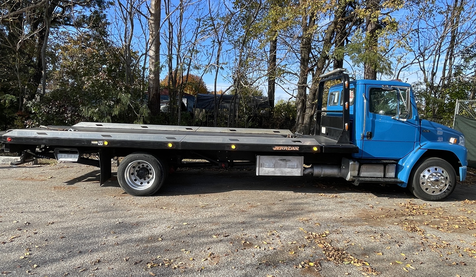 2005 FREIGHTLINER FL70