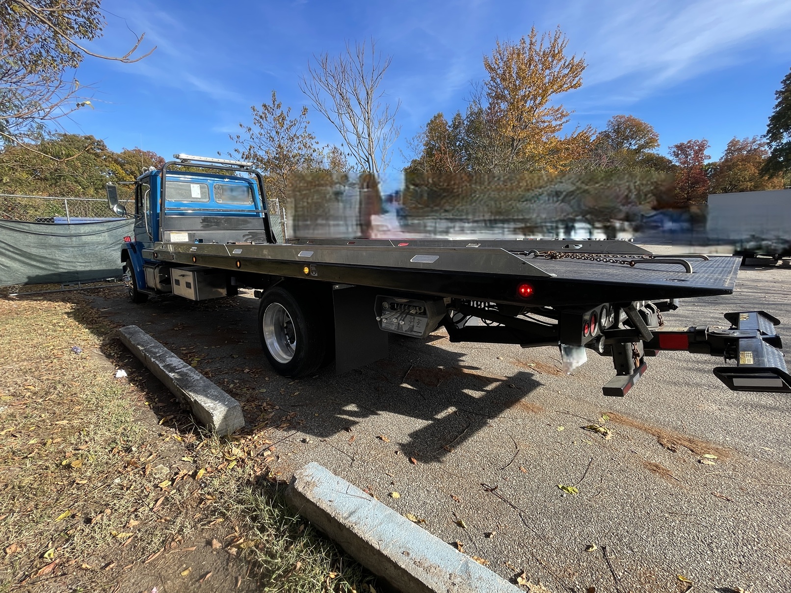 2005 FREIGHTLINER FL70 - Image 9