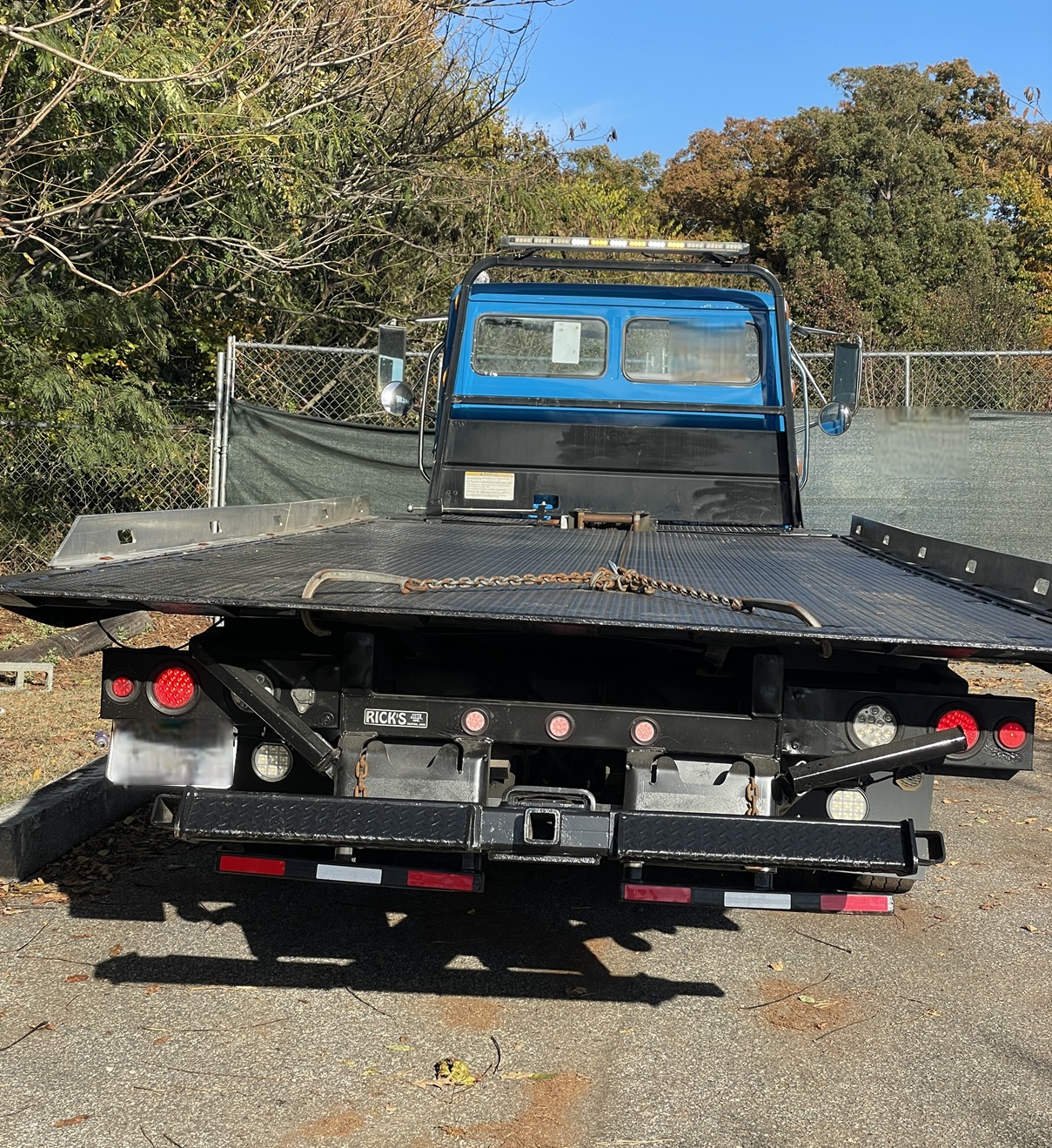 2005 FREIGHTLINER FL70 - Image 8