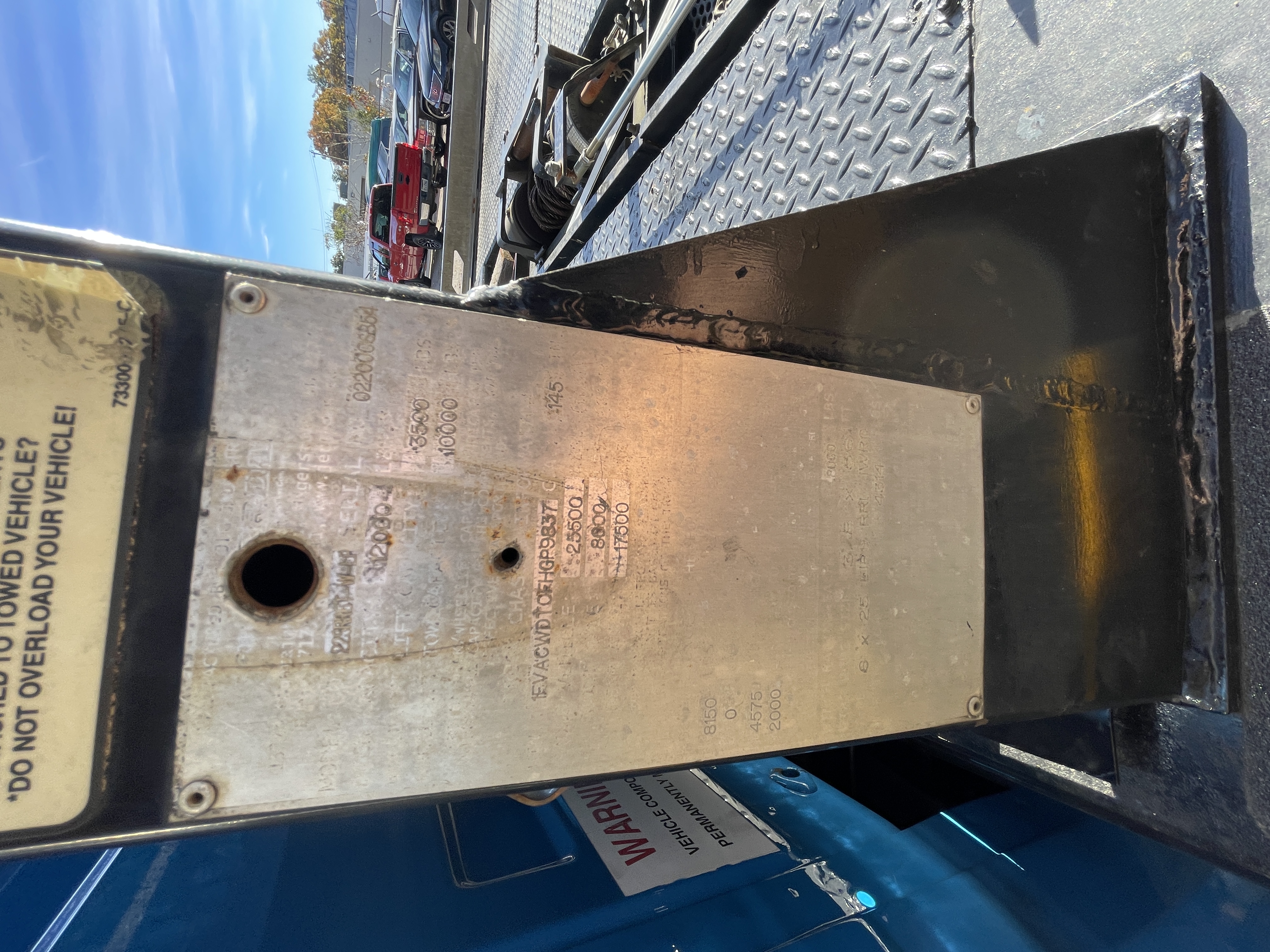 2005 FREIGHTLINER FL70 - Image 28