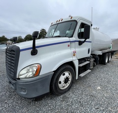 2013 FREIGHTLINER Cascadia 125 Vacuum - Image 3
