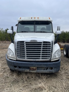 2012 FREIGHTLINER Cascadia - Image 3