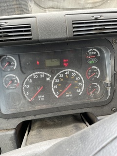 2012 FREIGHTLINER Cascadia - Image 15