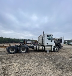 2012 FREIGHTLINER Cascadia - Image 5