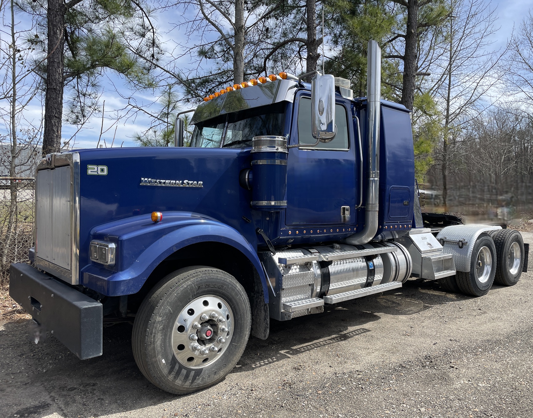2014 WESTERN STAR 4900 - view 1 of 33