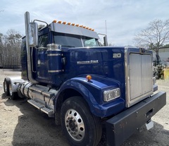 2014 WESTERN STAR 4900 - Image 2