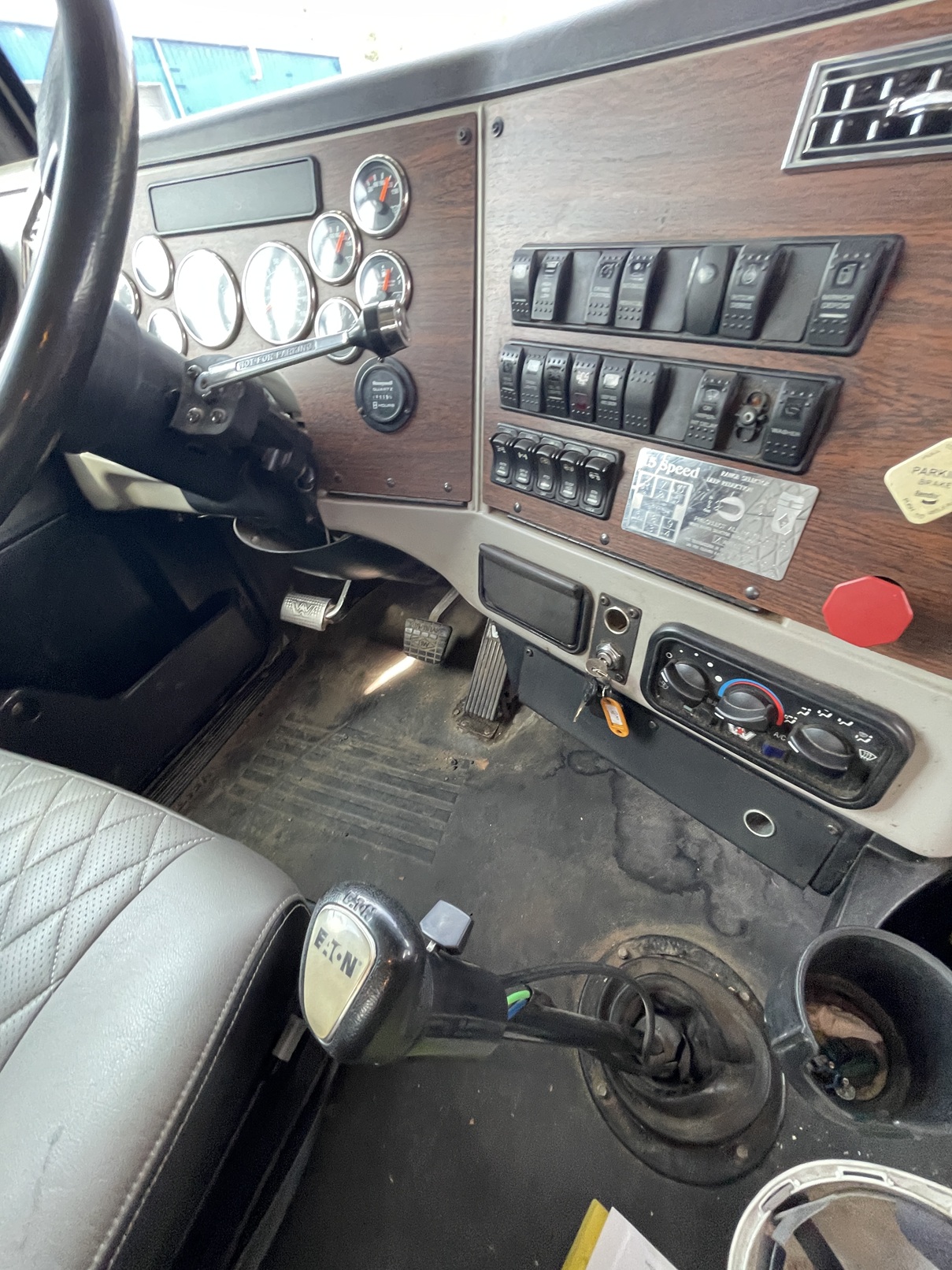 2014 WESTERN STAR 4900 - view 15 of 33