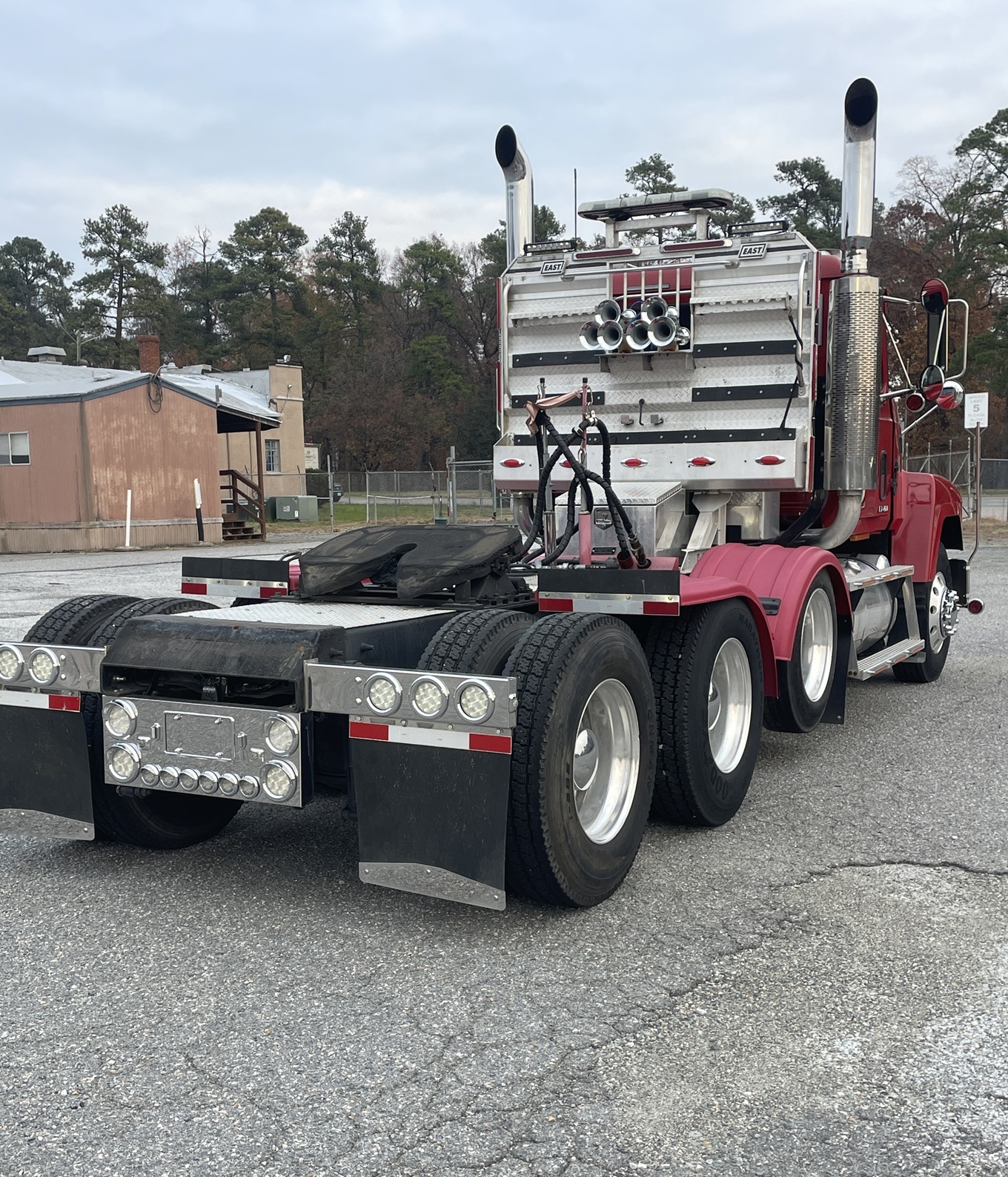 2001 MACK CHU613 - Image 4