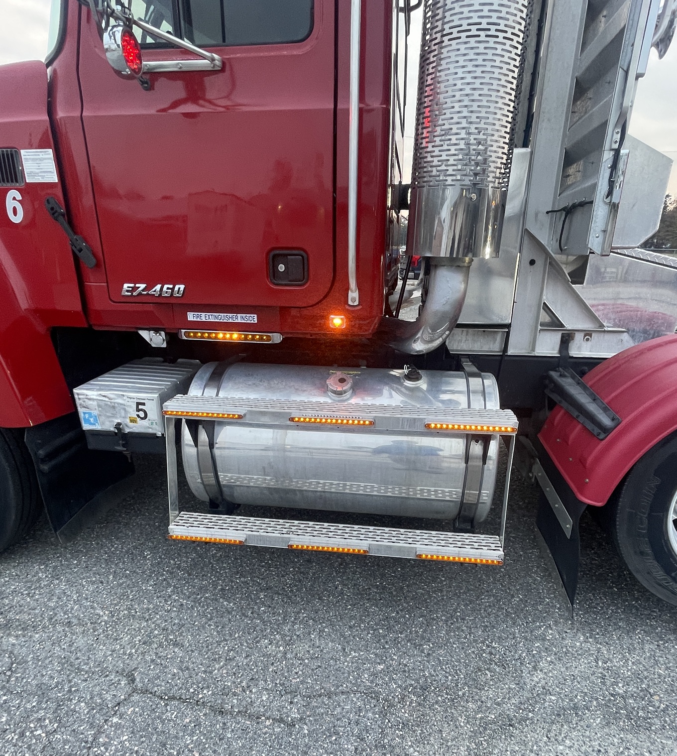 2001 MACK CHU613 - Image 11