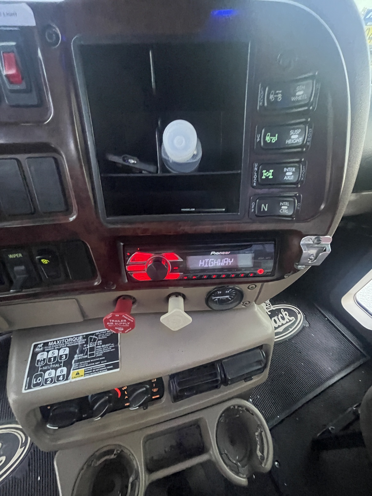 2001 MACK CHU613 - Image 33