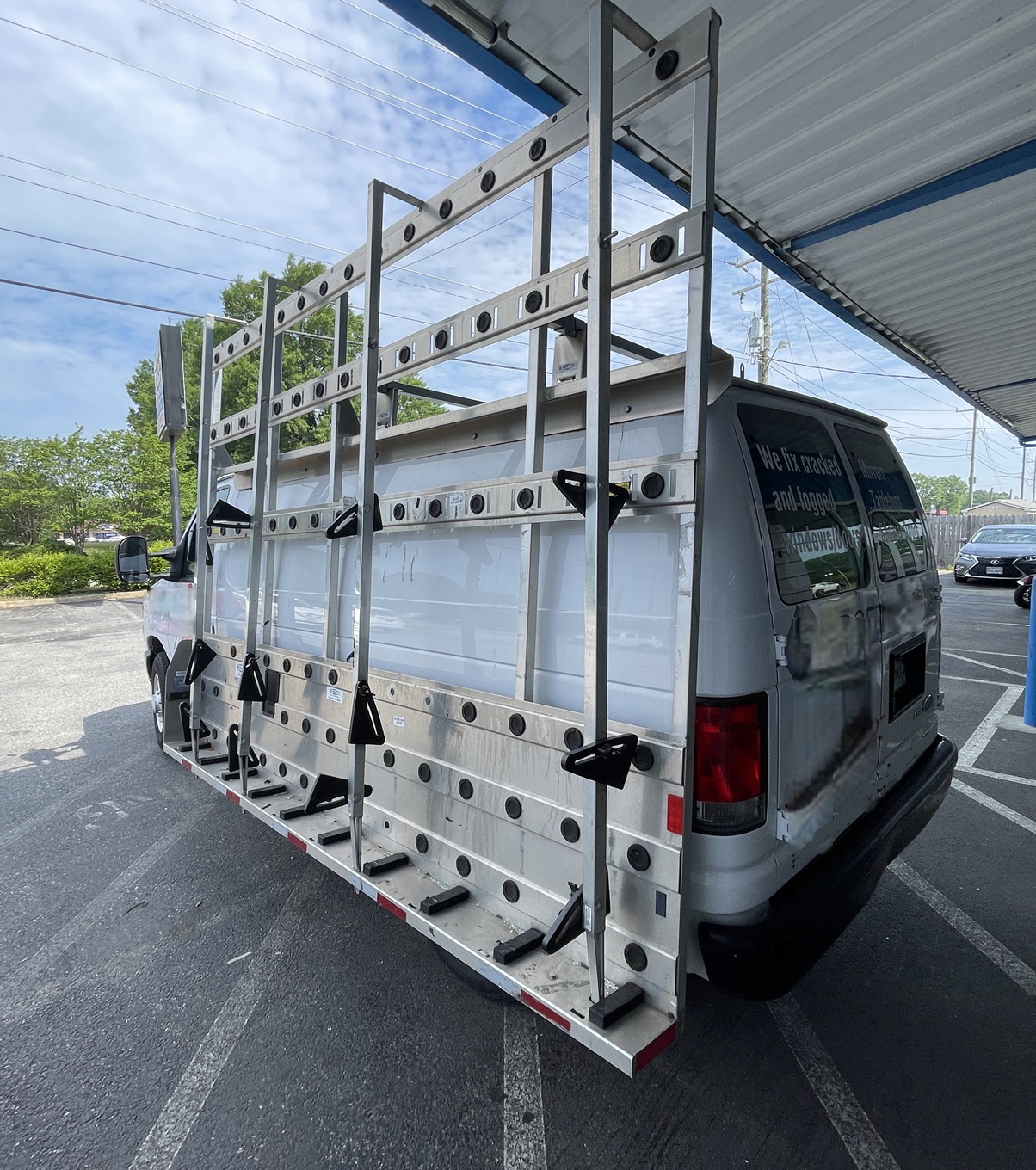 2014 FORD E250 Glass Hauler Cargo Van - view 2 of 19