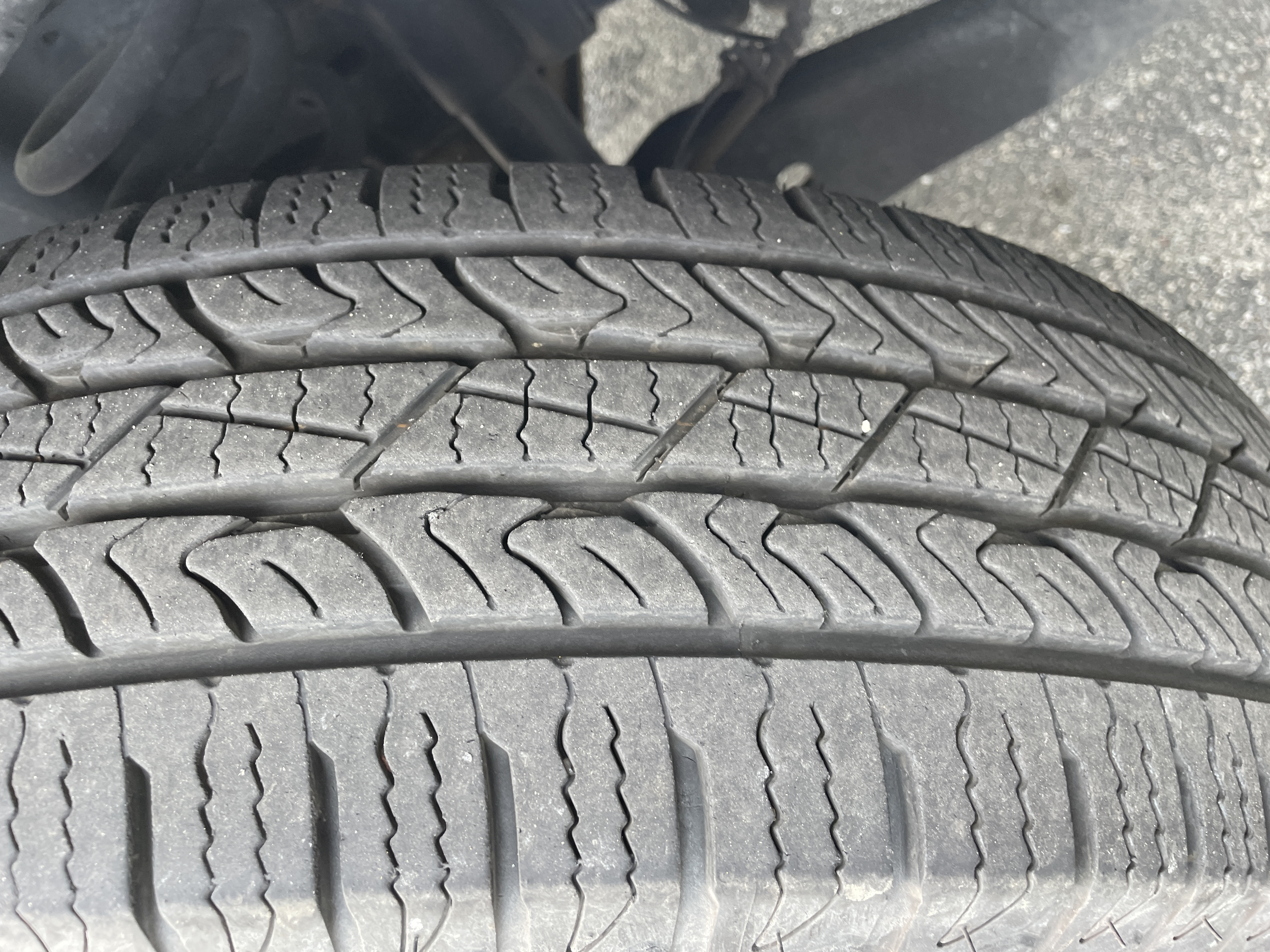 2014 FORD E250 Glass Hauler Cargo Van - Image 16