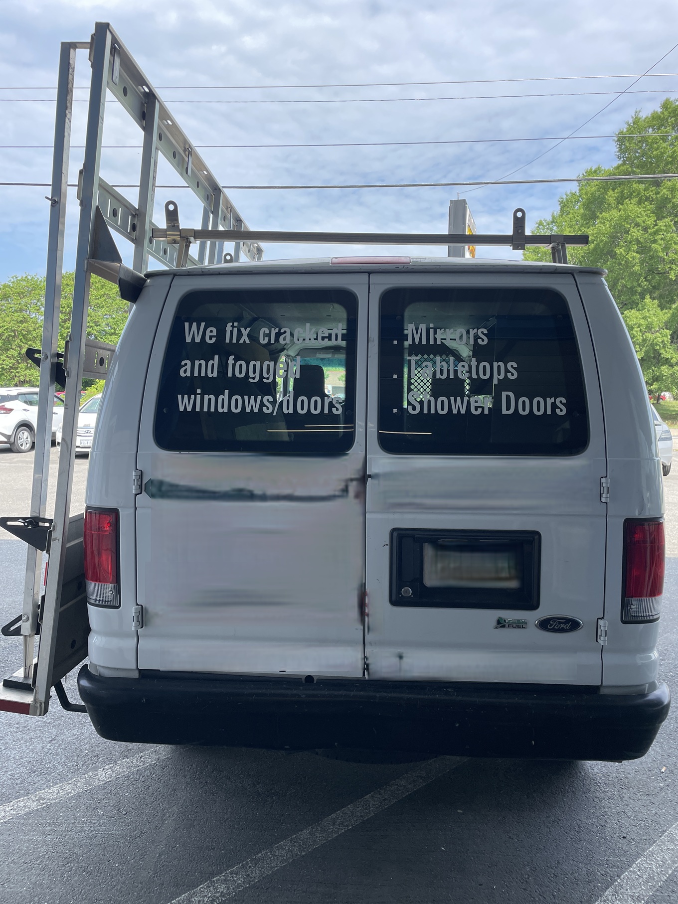 2014 FORD E250 Glass Hauler Cargo Van - Image 6