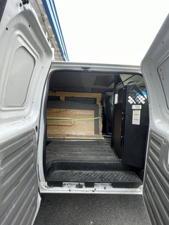 2014 FORD E250 Glass Hauler Cargo Van - Image 15
