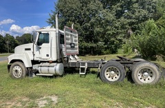 2008 MACK CHU 613 Pinnacle - Image 2