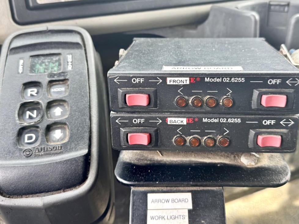 2010 INTERNATIONAL 4400 - view 13 of 18