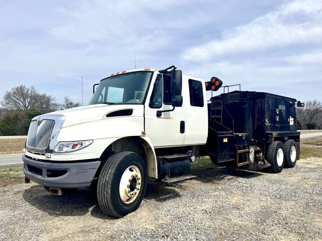 2010 INTERNATIONAL 4400