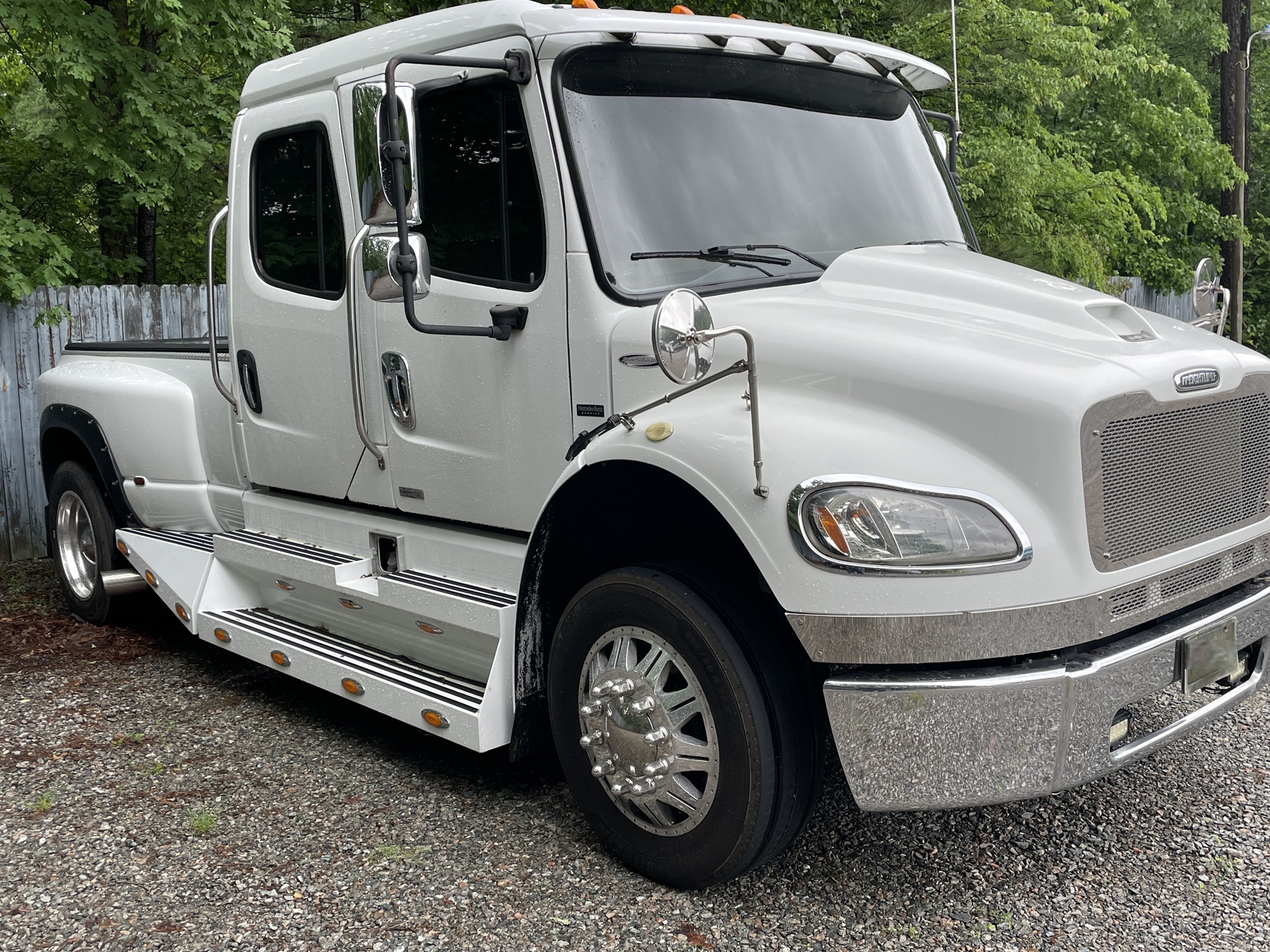2007 FREIGHTLINER M2 Sport Chassis