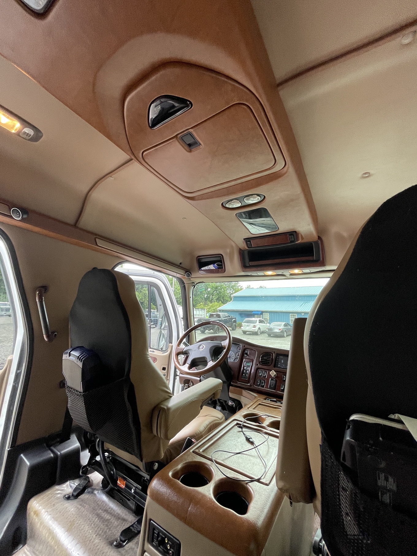 2007 FREIGHTLINER M2 Sport Chassis - Image 28