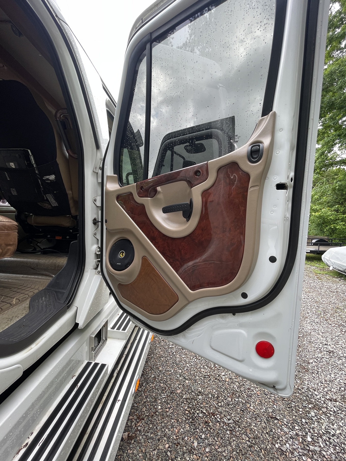 2007 FREIGHTLINER M2 Sport Chassis - view 15 of 47