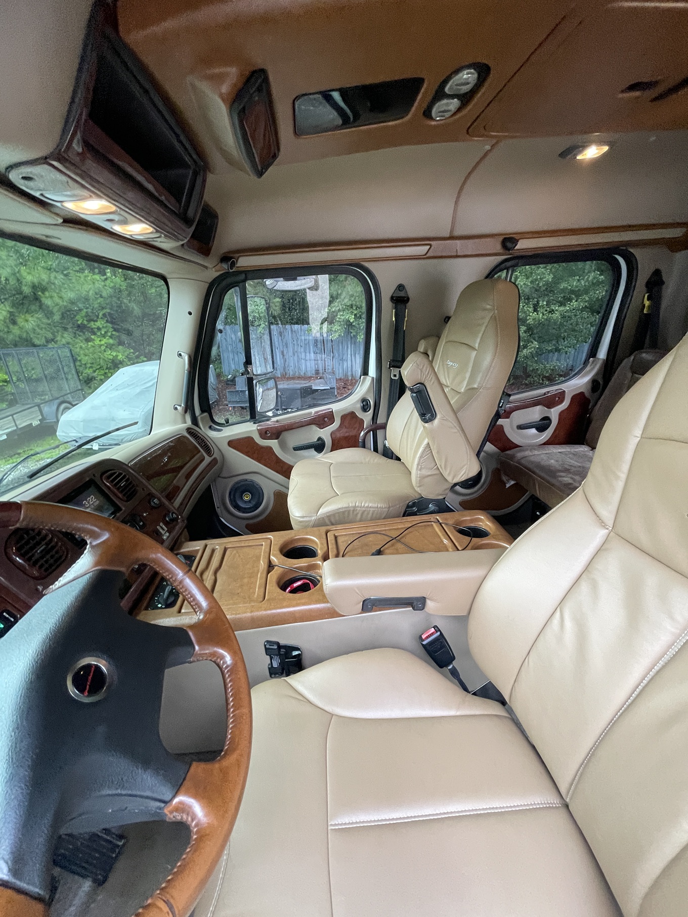 2007 FREIGHTLINER M2 Sport Chassis - view 20 of 47