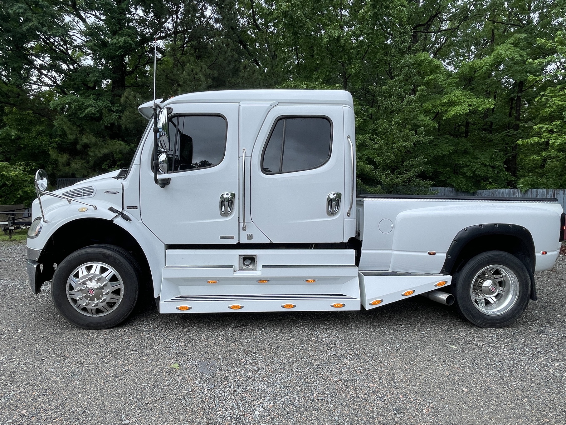2007 FREIGHTLINER M2 Sport Chassis - Image 5