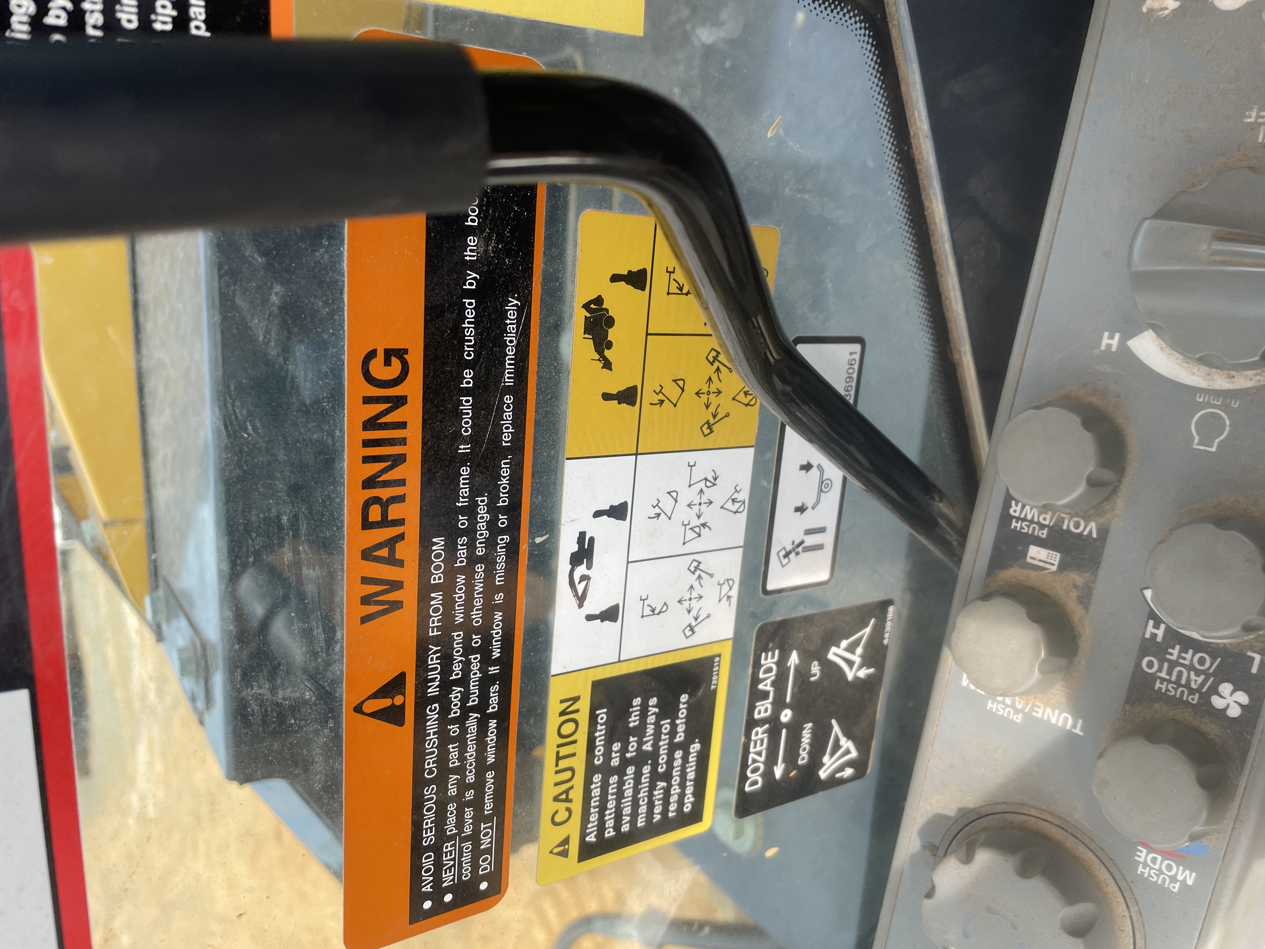 2020 DEERE 85G - Image 23