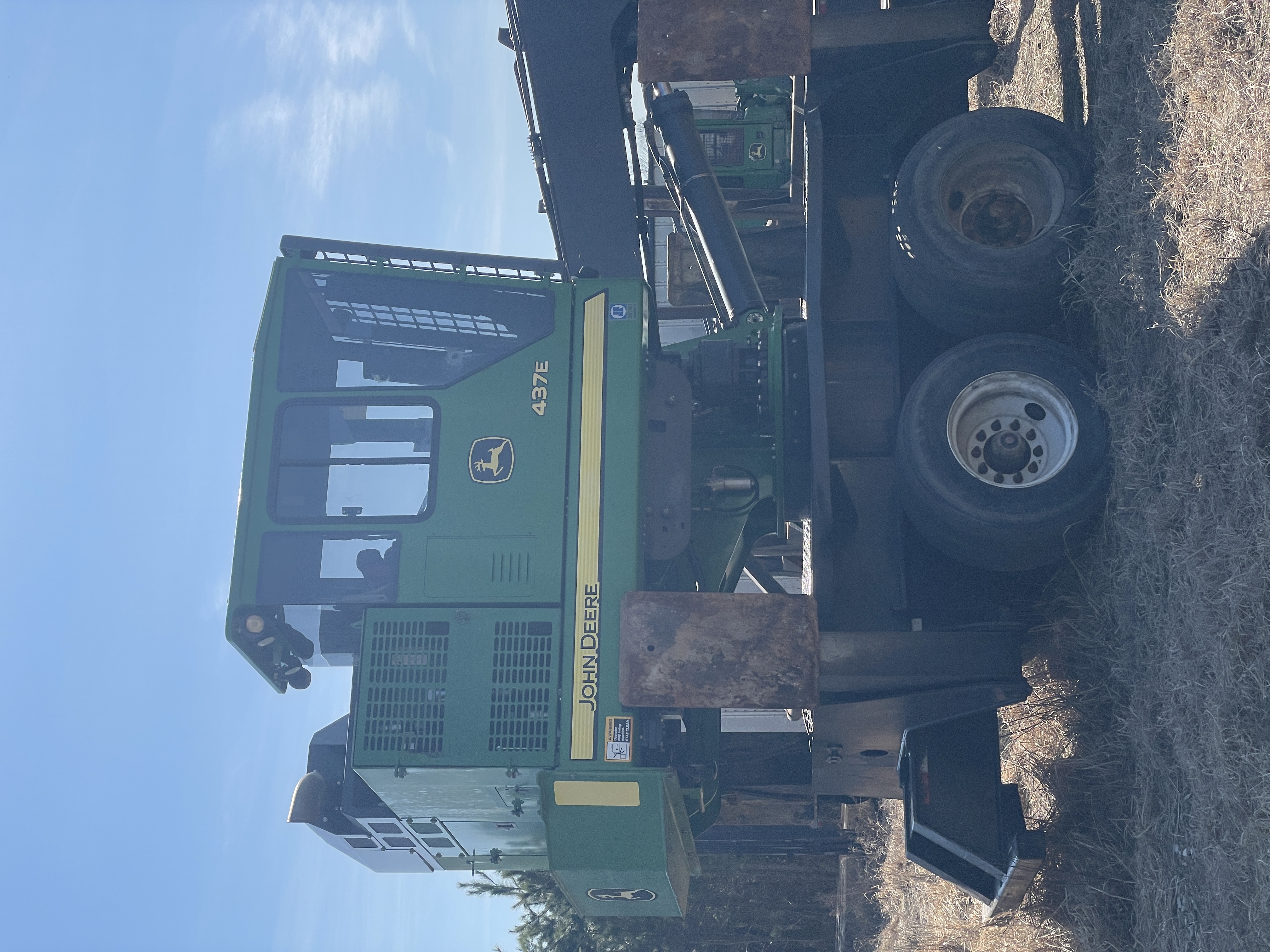 2017 JOHN DEERE 437E Knuckleboom Loader - view 3 of 27