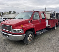 2005 GMC C4500 - Image 2