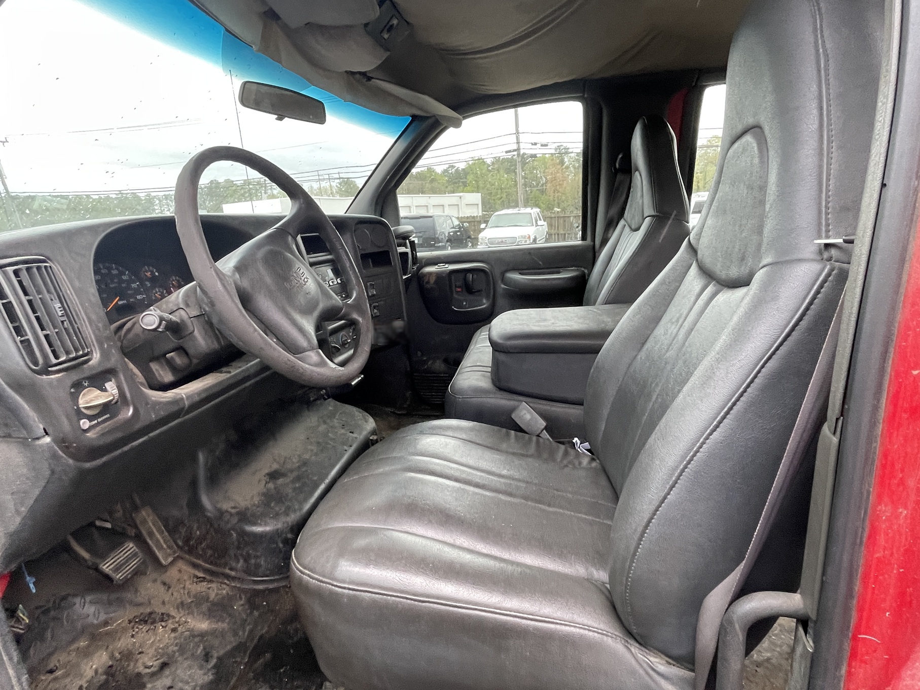 2005 GMC C4500 - view 12 of 20