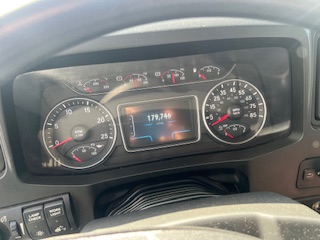 2019 INTERNATIONAL LT625 - Image 21