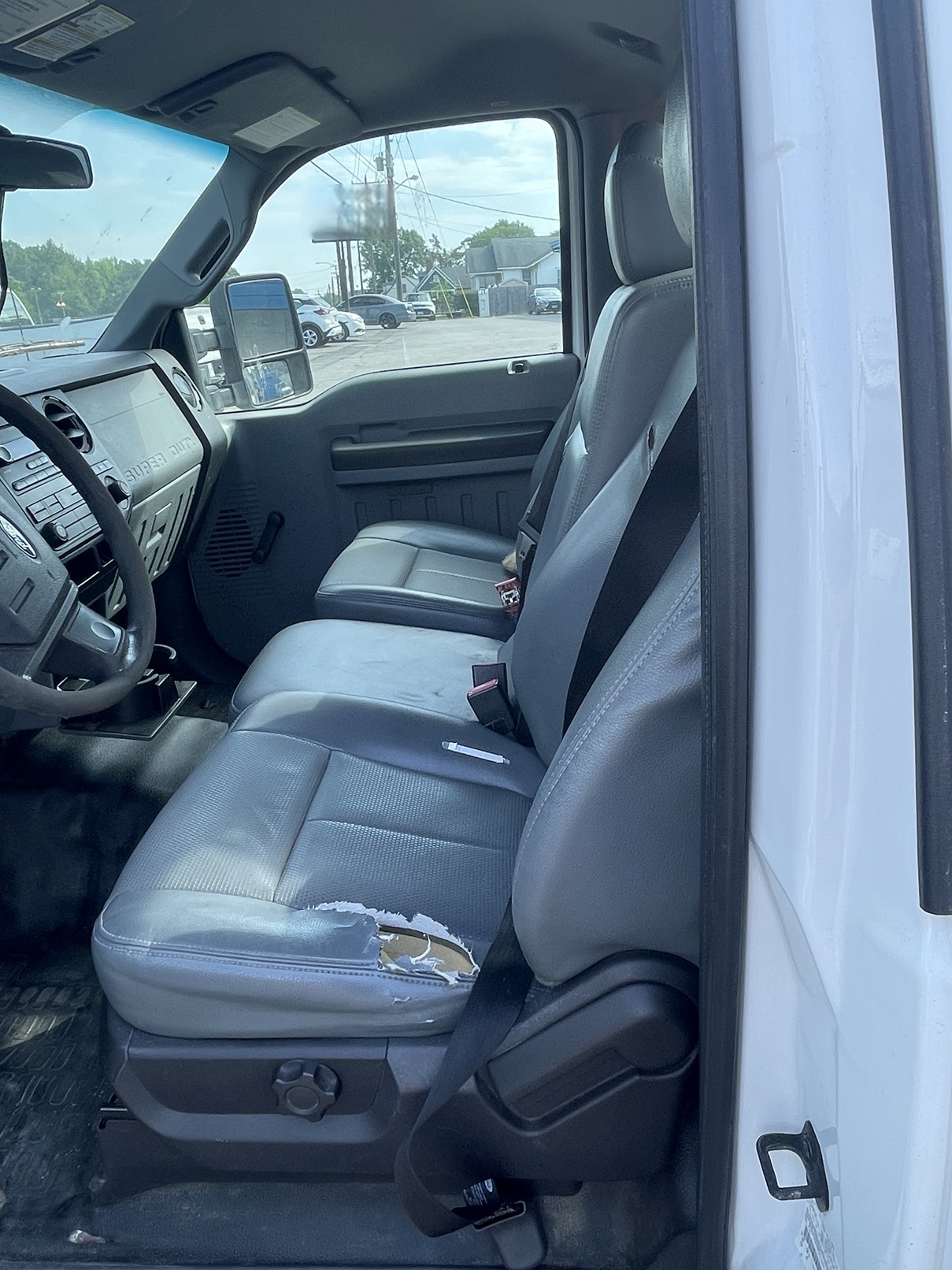 2013 FORD F250 Super Duty Glass Truck - view 11 of 20