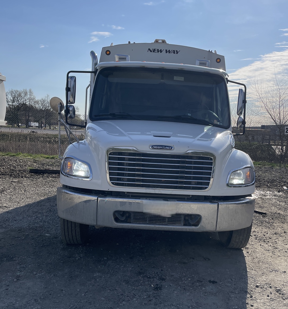2021 FREIGHTLINER M2 Refuse - Image 5