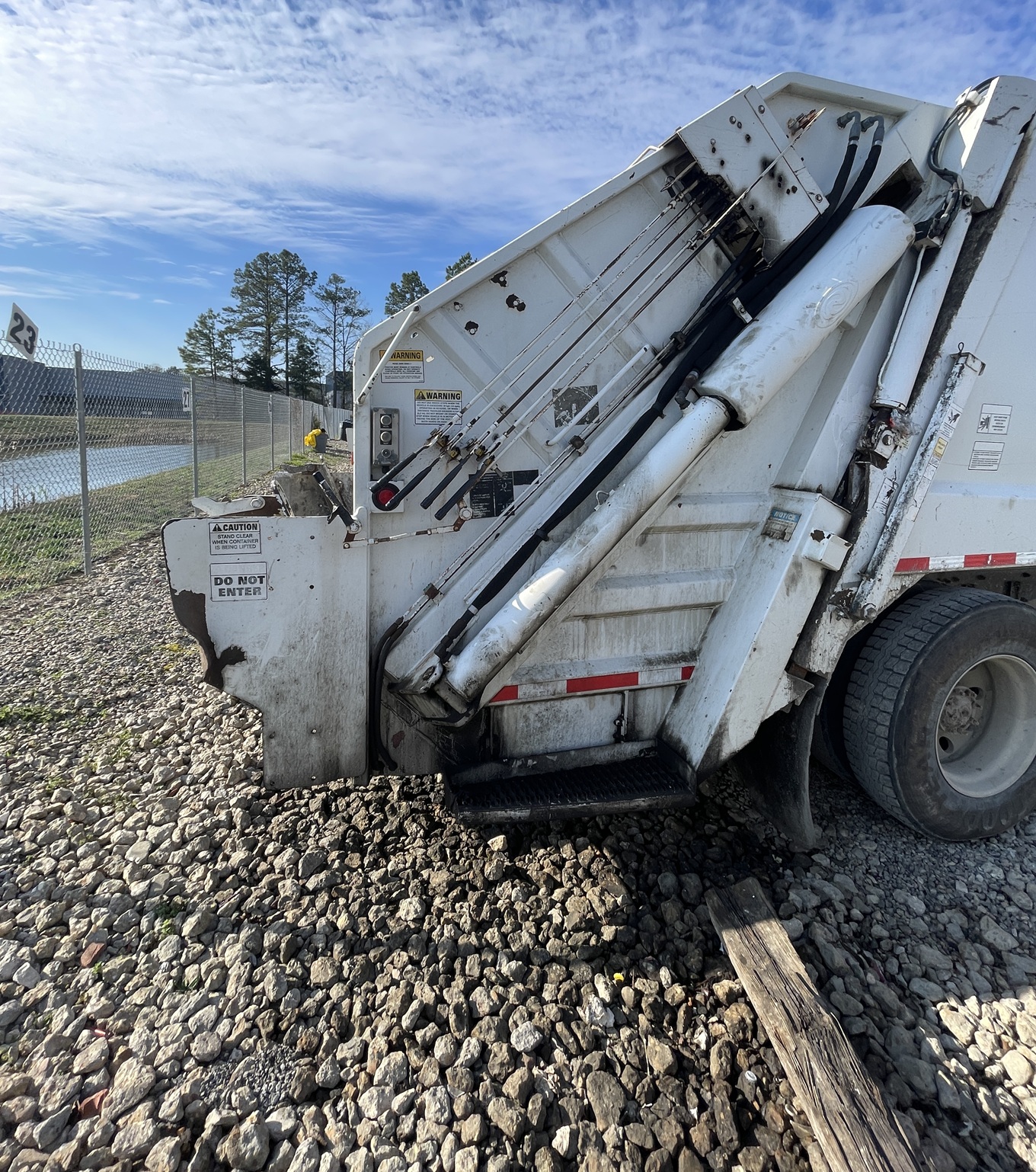 2021 FREIGHTLINER M2 Refuse - Image 3