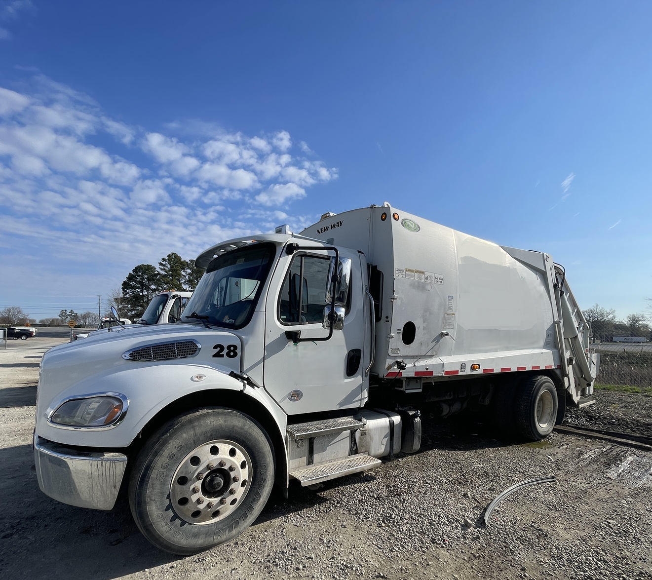 2021 FREIGHTLINER M2 Refuse - Image 8