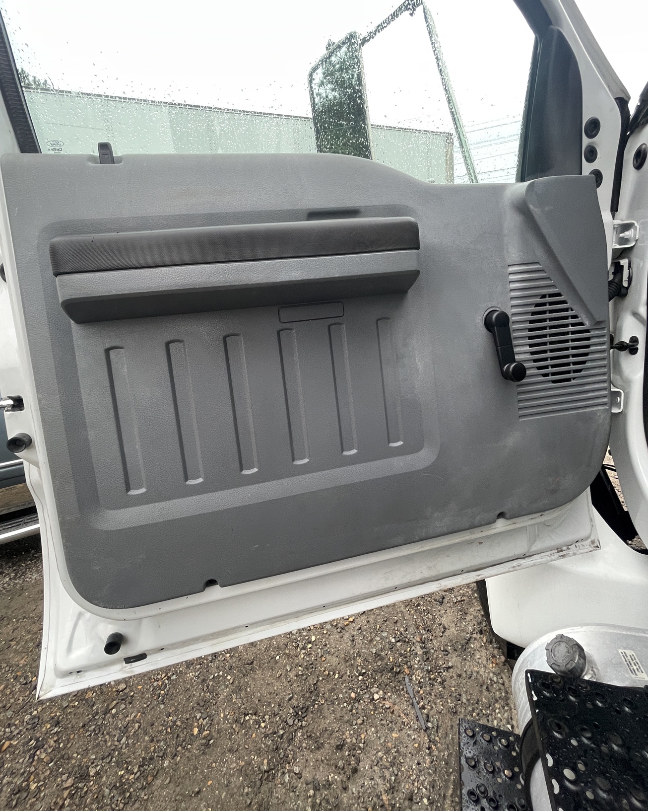 2015 FORD F750 XL SD Flatbed - Image 17