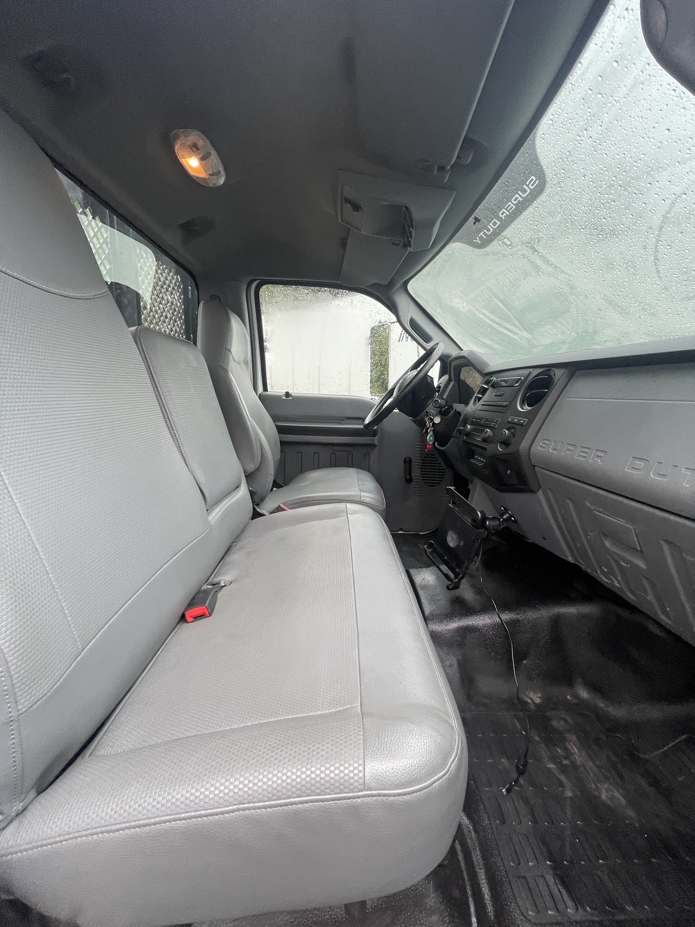 2015 FORD F750 XL SD Flatbed - Image 12