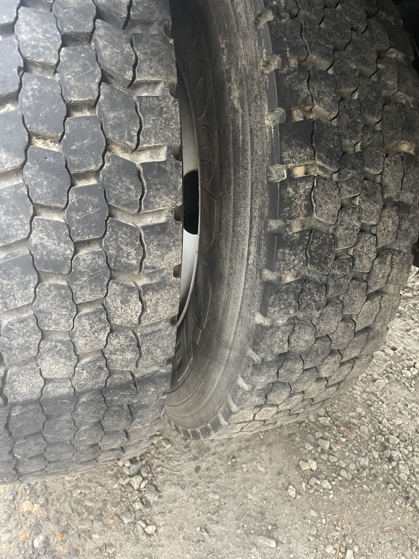 2015 FORD F750 XL SD Flatbed - Image 28