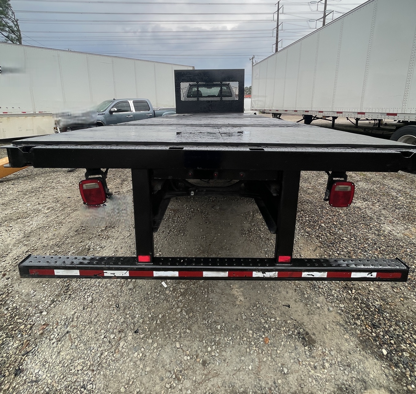 2015 FORD F750 XL SD Flatbed - Image 4
