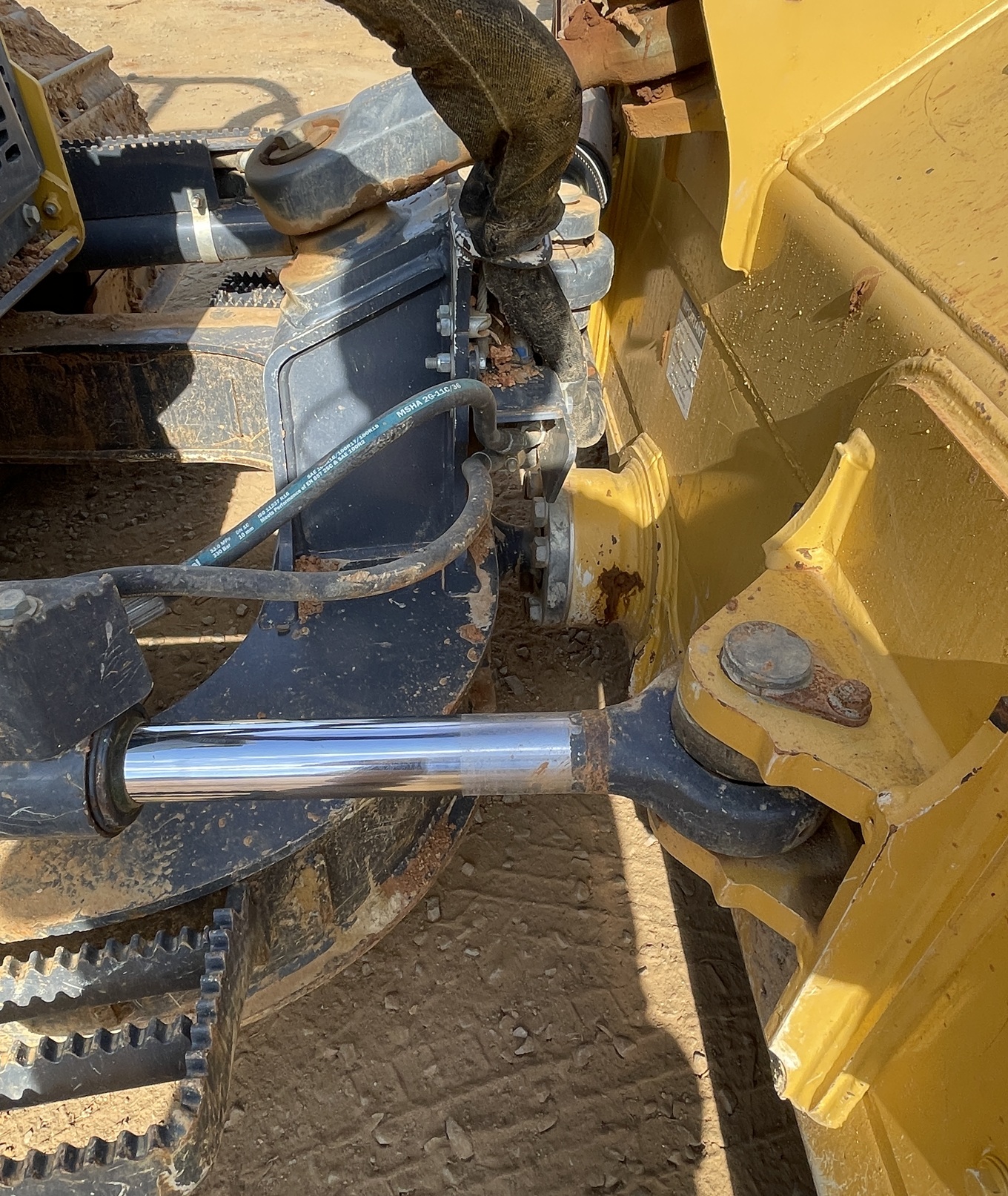 2019 DEERE 550K - view 9 of 23