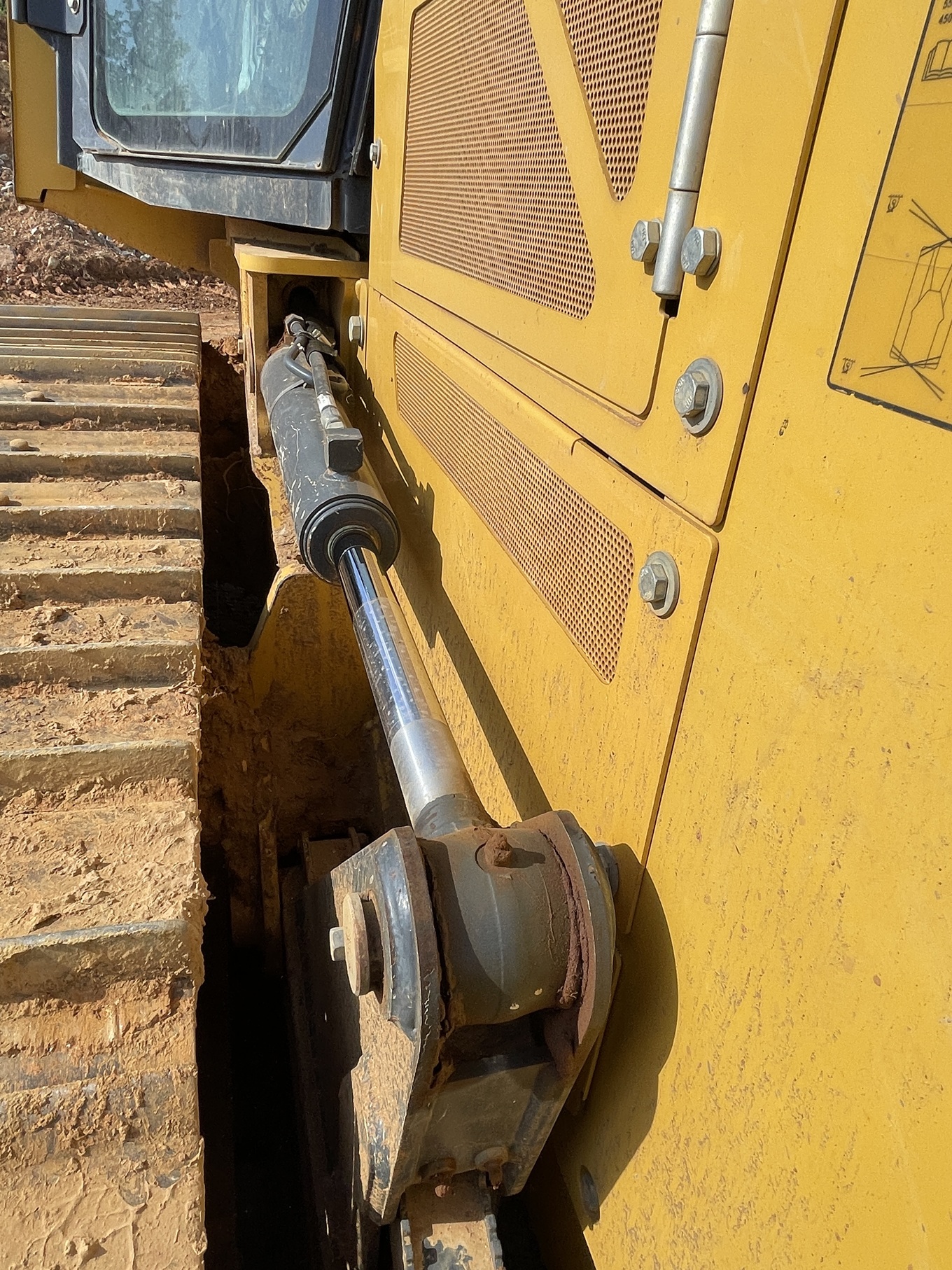 2019 DEERE 550K - view 10 of 23